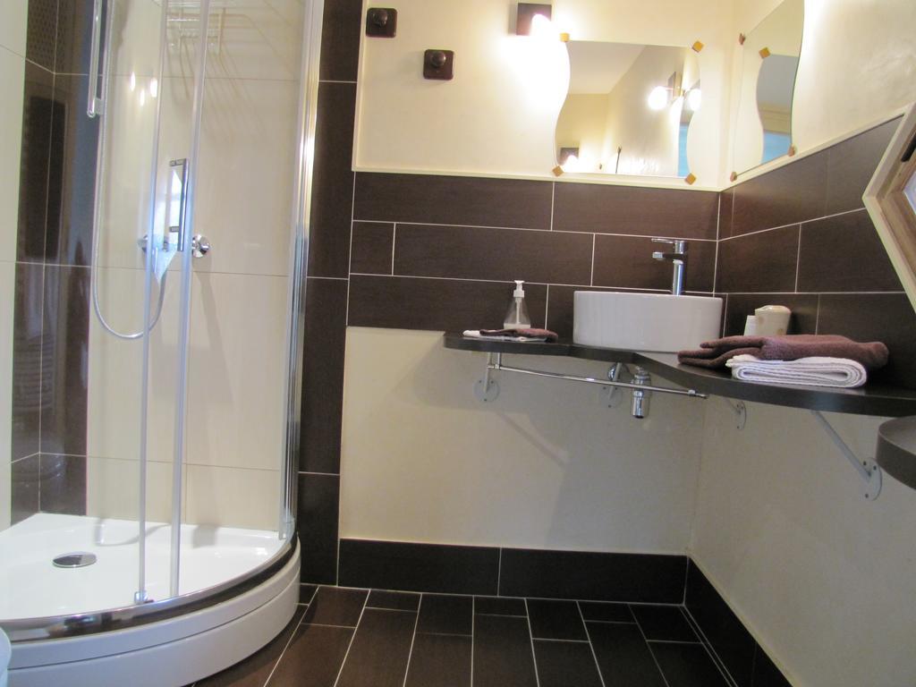 Chambres D'Hotes Les Muriers Romans-sur-Isere Exterior photo